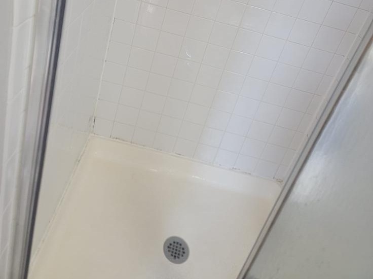 Bathtub Cleaning After